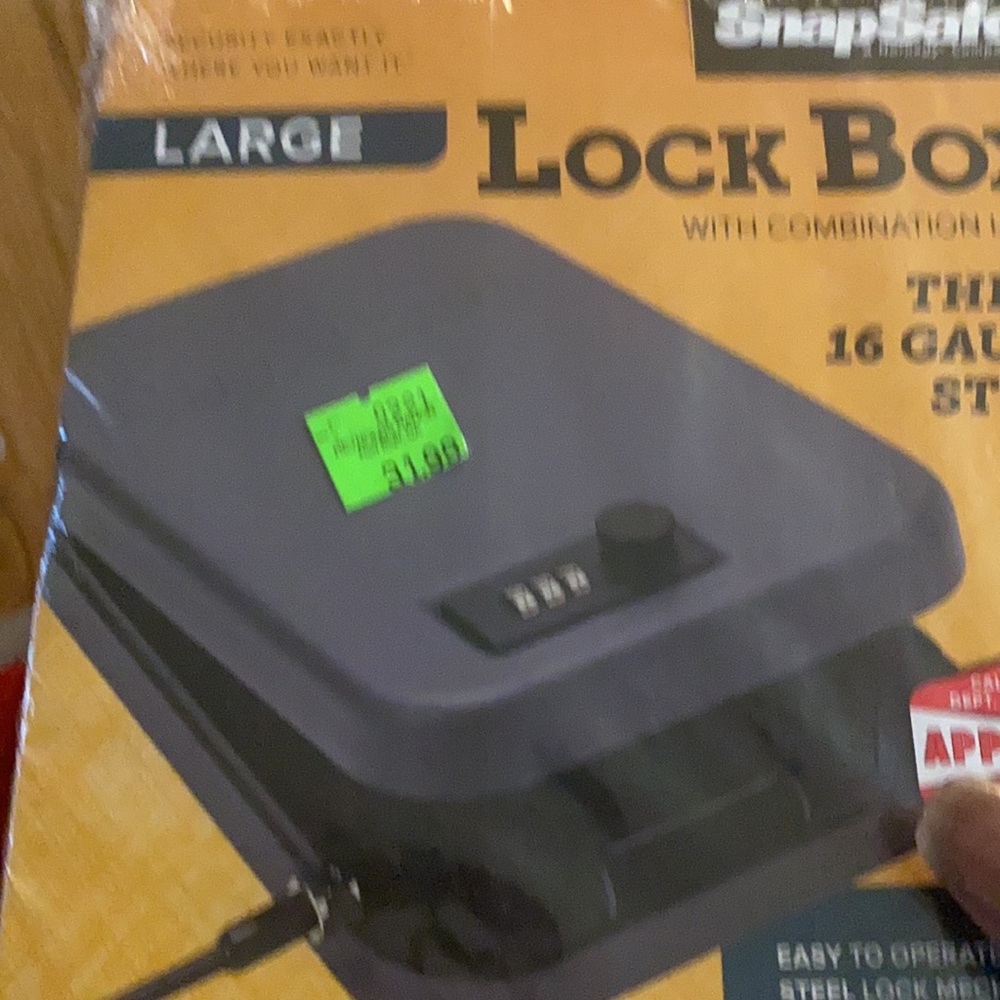 Snap safe lockbox - Picture 3 of 3